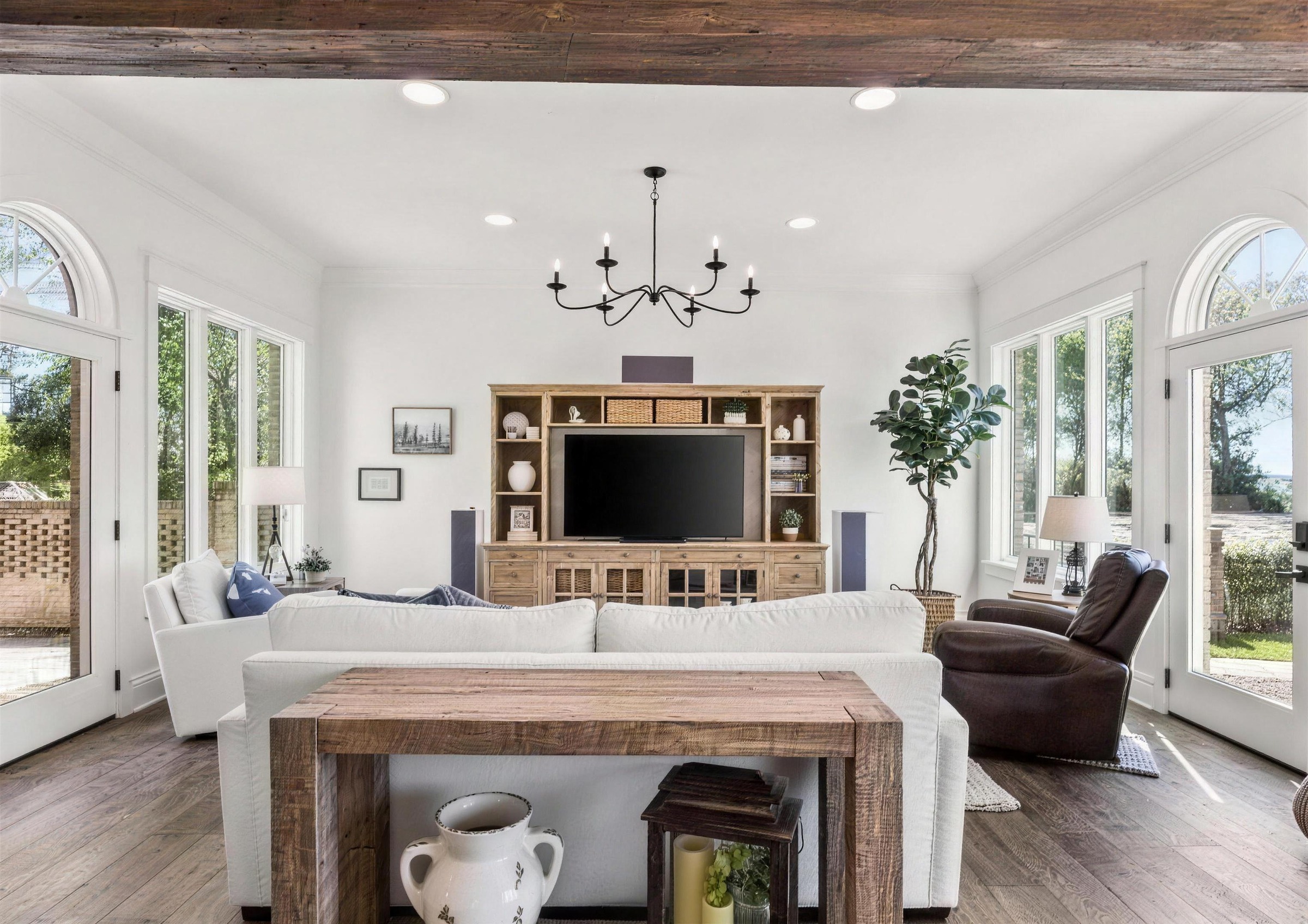 Living Room Interior Painting — Mandarin